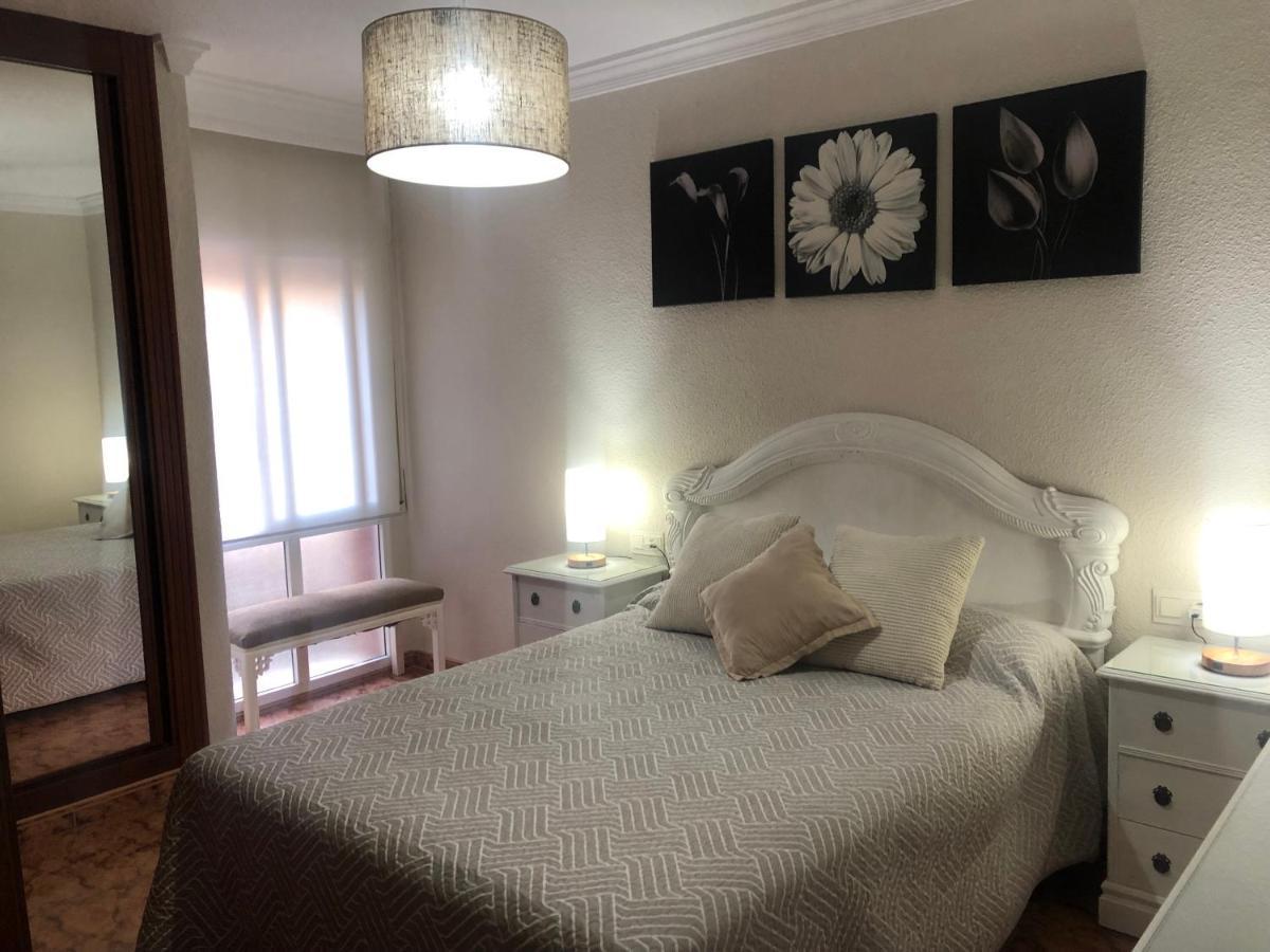 Appartamento Piso En Pedregalejo A 50M De La Playa. Málaga Esterno foto