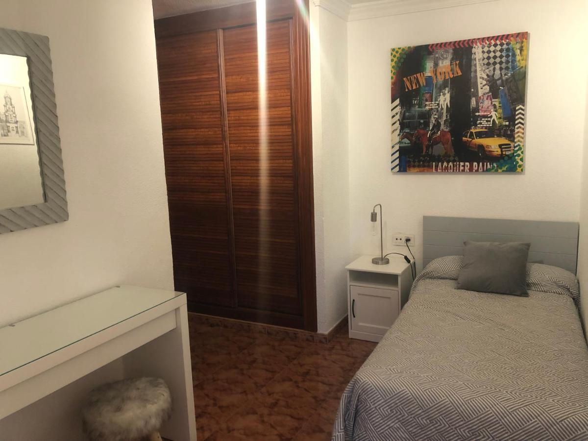 Appartamento Piso En Pedregalejo A 50M De La Playa. Málaga Esterno foto